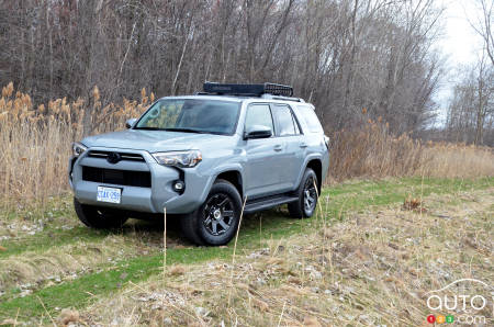 2021 Toyota 4Runner Trail, three-quarters front